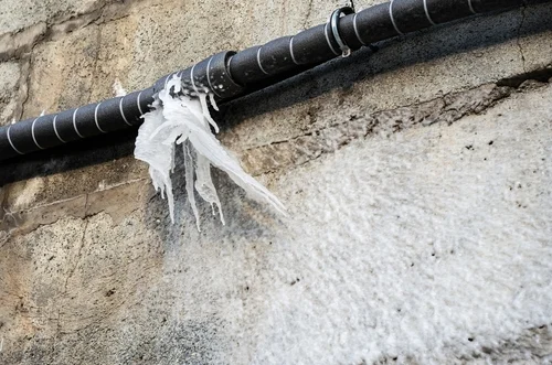 frozen pipe bursting